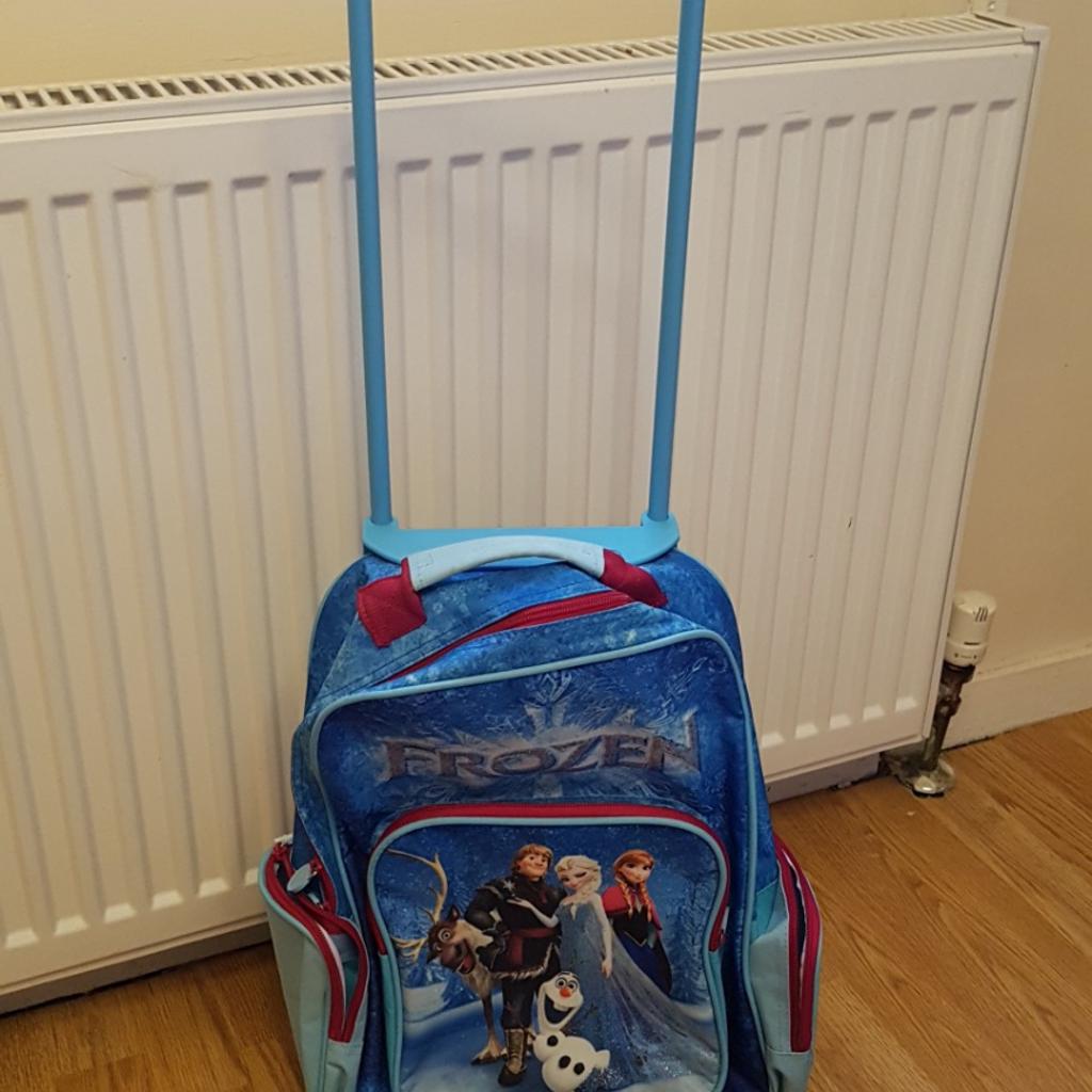 Disney frozen kids trolley bag in WV14 Wolverhampton für 5,00 £ zum ...