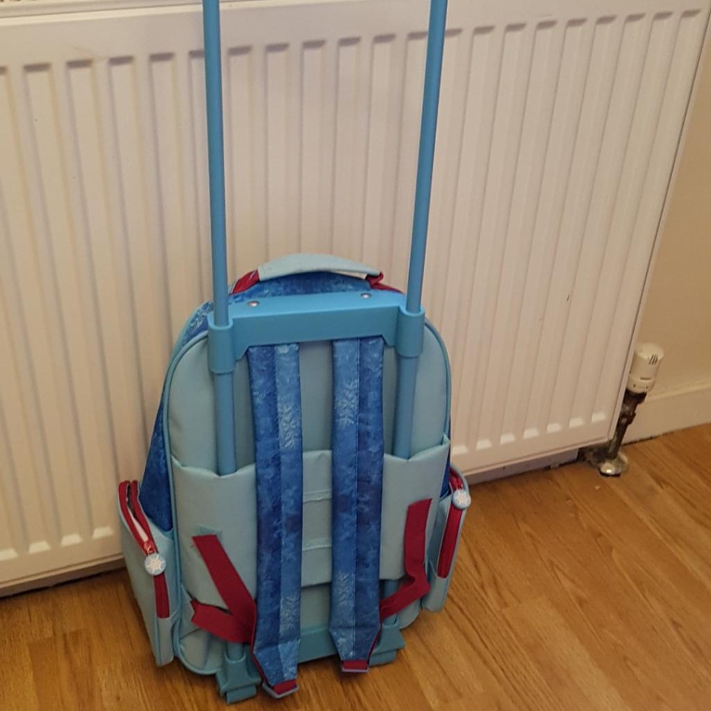 Disney frozen kids trolley bag in WV14 Wolverhampton für 5,00 £ zum ...