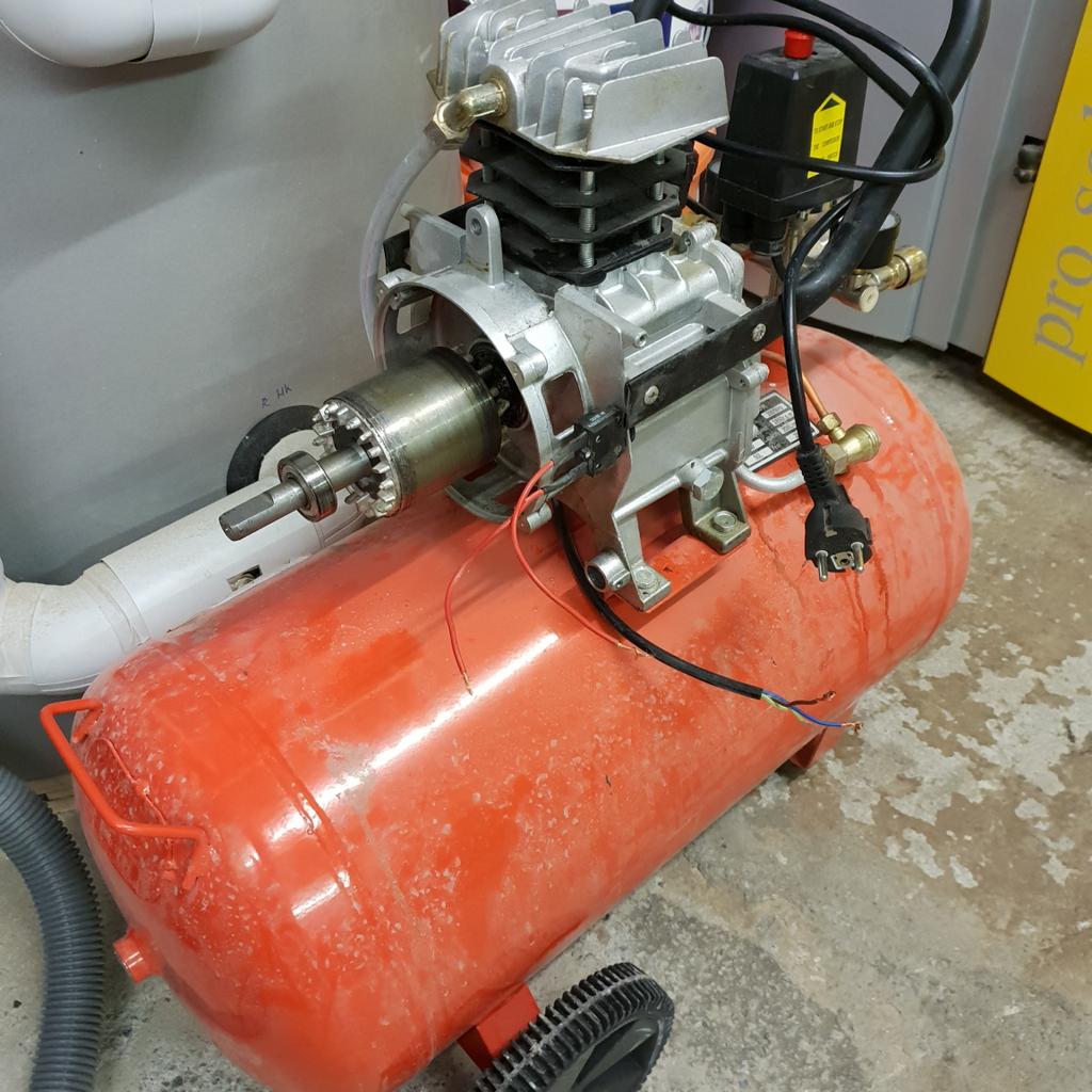 Kompressor mit defektem Motor zu verschenken in 9971 Matrei in Osttirol