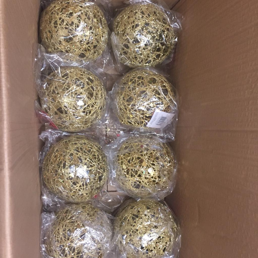 Christmas big golden globes
2 left in stock
£1.00 each