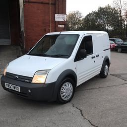 137000 miles
1.8 Turbo diesel starts on the button
Very good condition inside and out 
Drives perfectly
Central locking
1 key
Power steering
CD player
Side loading door
Ply lined

11 months Mot