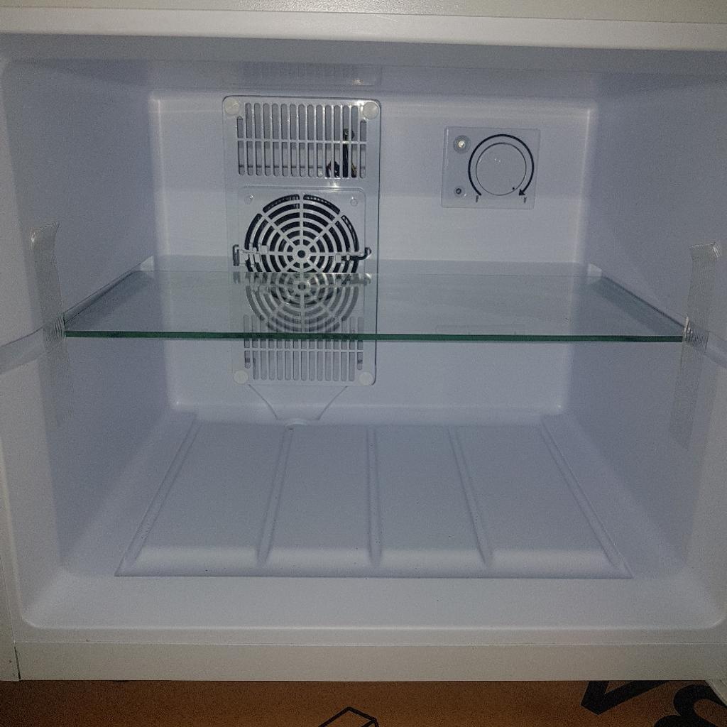 Ambiano 17 litre mini fridge in excellent con in BB2 Hill for £35.00