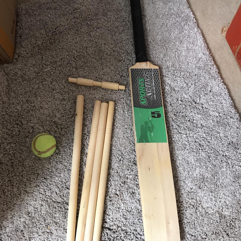 Cricket bat set in SN25 Wick für 1,00 £ zum Verkauf Shpock DE