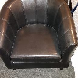 black leather tub chair pick up only s13