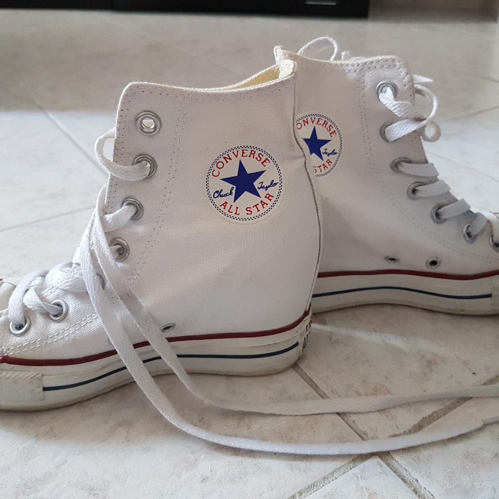 Converse bianche 2025 con zeppa interna