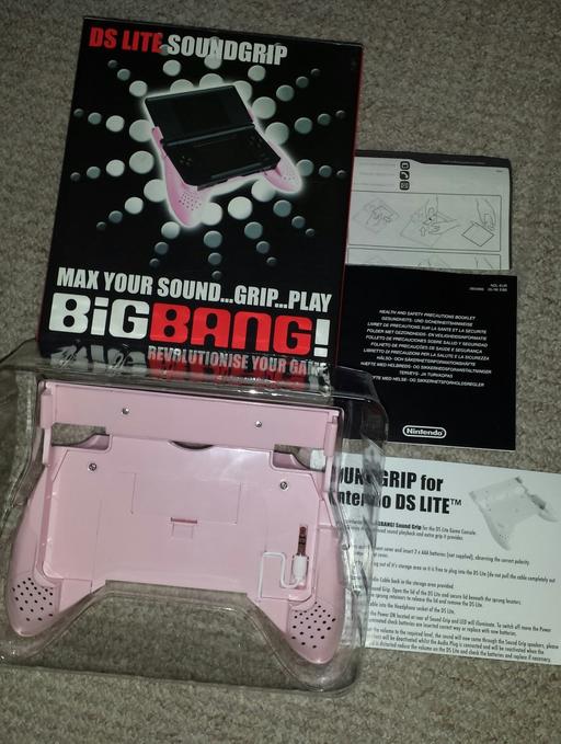 Buy & Sell Glasgow Ibrox - Glasgow - Photos for Nintendo DS/Light Soundgrip Pink - New