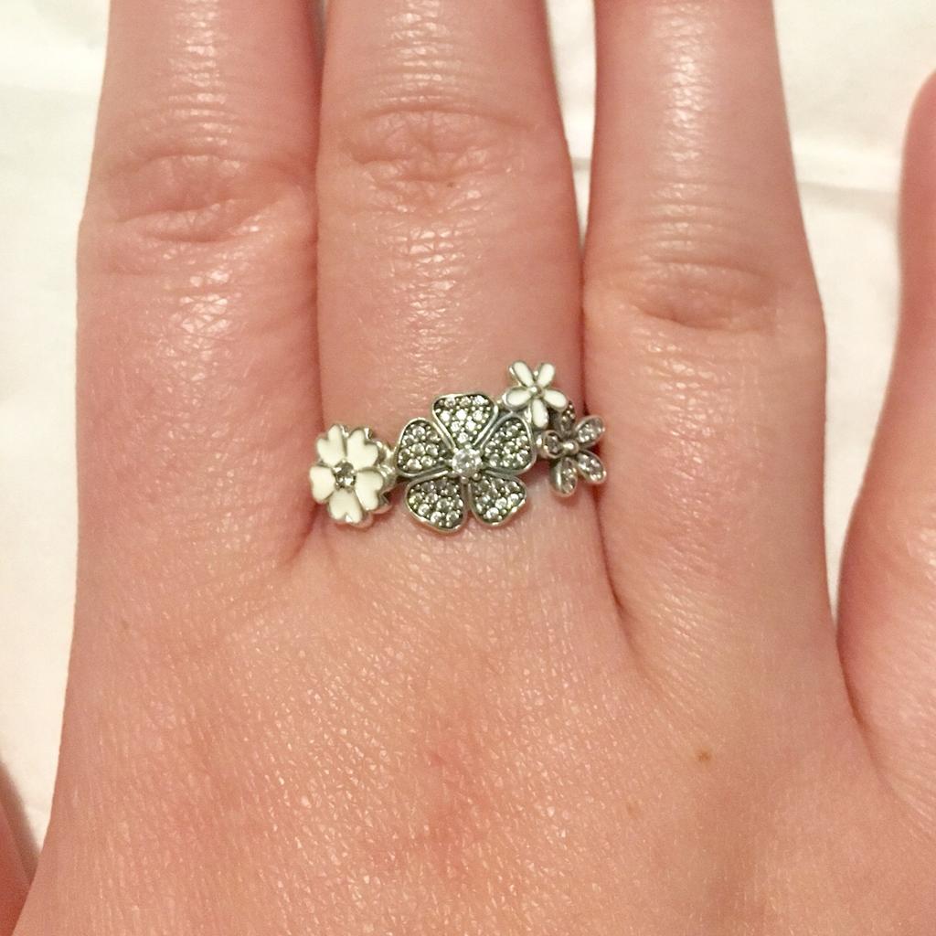 Shimmering on sale bouquet ring