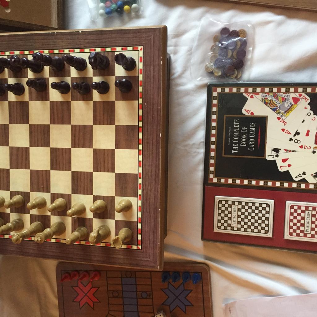 10 in 1 Wooden Games Compendium & Card Games in WR9 Wychavon für £ 10 ...