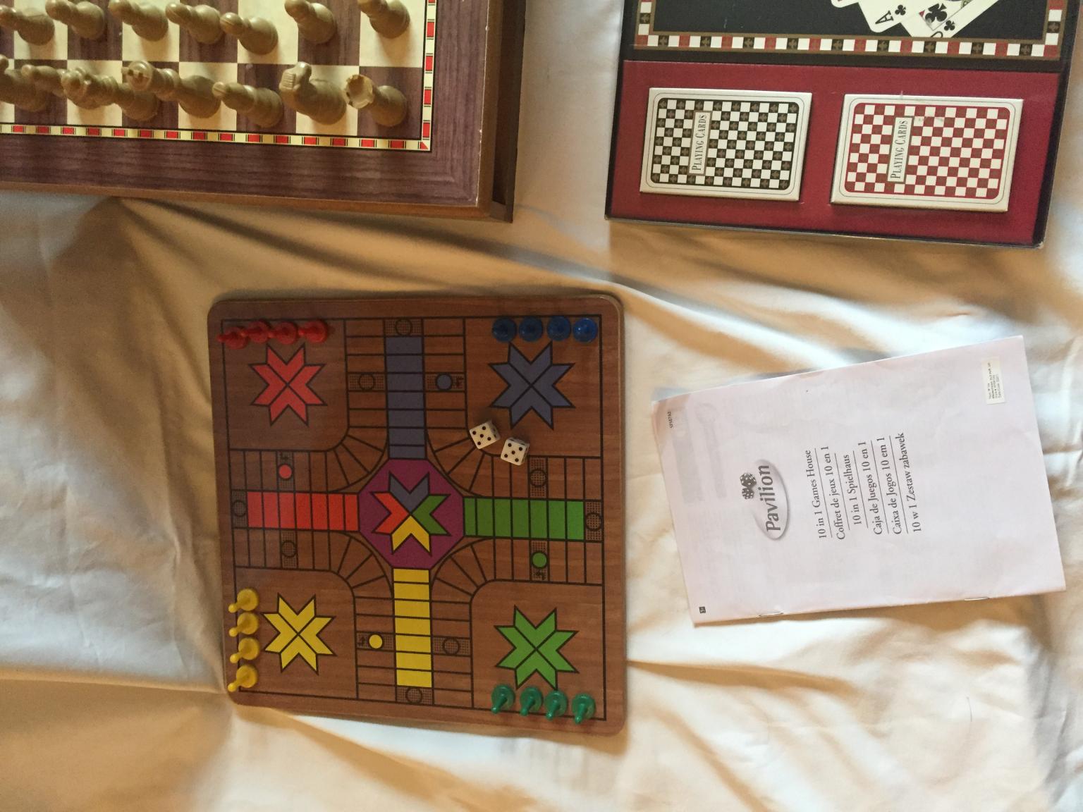 10 in 1 Wooden Games Compendium & Card Games in WR9 Wychavon für 10,00