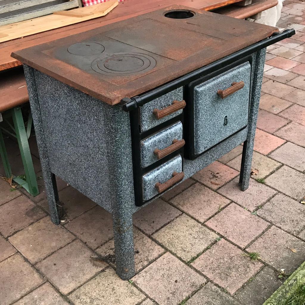 Antiker Küchenherd mit Backrohr (Holz) VB in 85464 Finsing für € 240,00