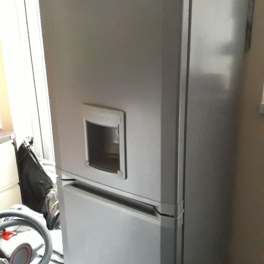 Silver Beko fridge freezer in CH44 Wirral für £ 70,00 zum Verkauf