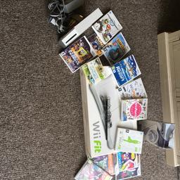 Wii in brilliant condition with Wii fit, x2 Wii remotes, games and accessories.