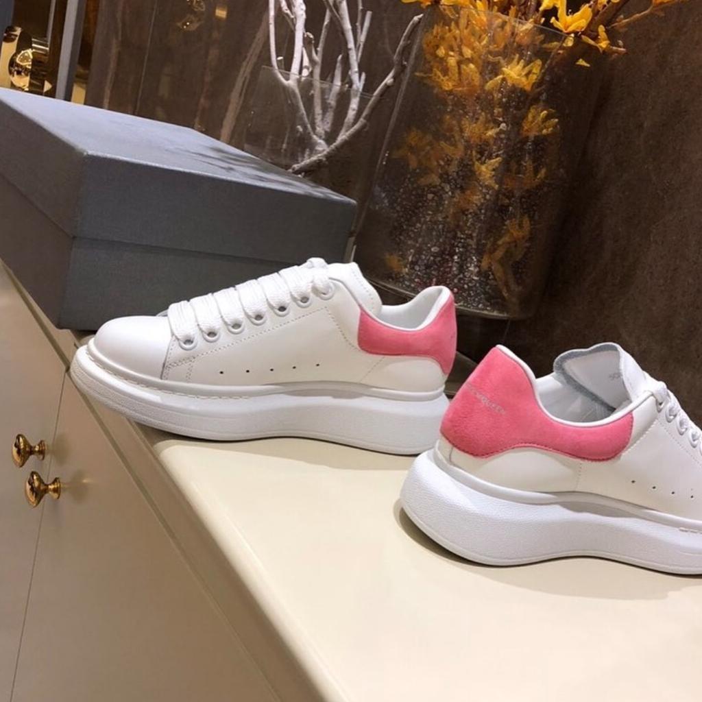 Alexander mcqueen outlet non originali