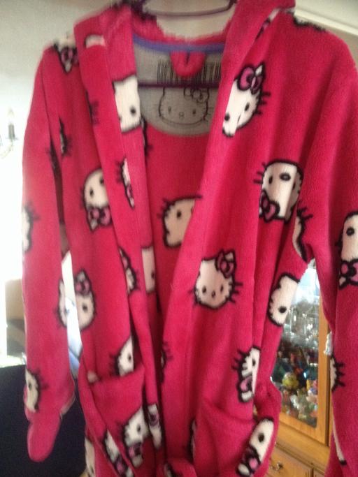 Buy & Sell Kent Maidstone - Photos for Hello kitty Dressing Gown with hood.