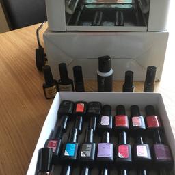 UV lamp. With timer for setting gel nails. Over 20 sensational nail varnishes plus other accessories.