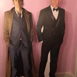 David Tennant cardboard cut out: 6’ 1” tall with a very, very minor crease at the foot (see photo).
Tom Hiddlestone cardboard cut out 6’ 2” with a minor crease at the waist (see photo).
Good condition, would make a great Christmas present for a fan of either actor.
Will sell separately.