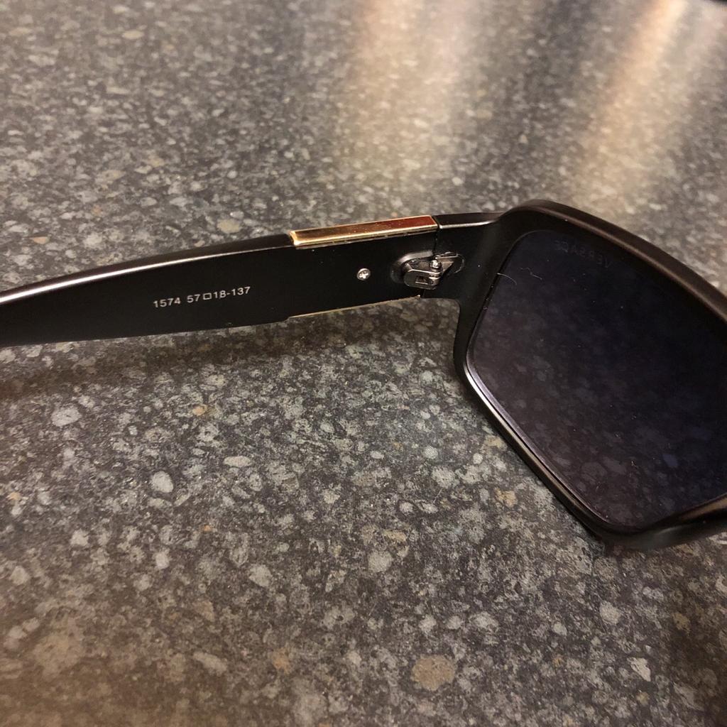 Versace Sunglasses VE1574 in SW10 Chelsea for 60.00 for sale Shpock