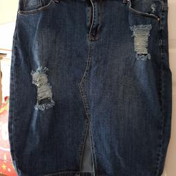 stonewashed, ripped effect size 16. worn once, collection from woodlaithes village area