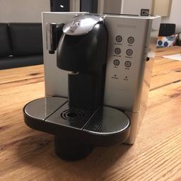 Verkaufe Nespresso Maschine mit Milchschäumer.

Np:499€

Versand möglich!

Bei Fragen bitte melden.