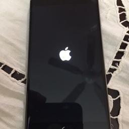 Vendo iPhone 6 64gb perfettamente funzionante unica pecca crepa sul vetro che non incide sul funzionamento. Solo telefono no scatola  no accessori  a euro 150