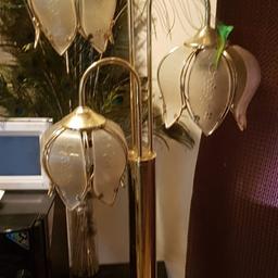 It's beautiful golden leaf lamp. It's beautiful. Selling cheap because of redecorating the house.