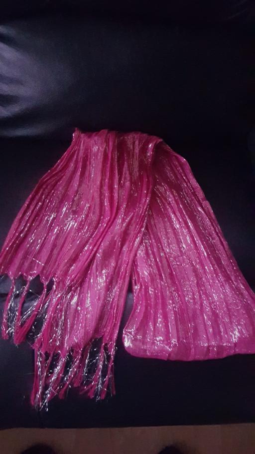 Buy & Sell Leicestershire Oadby and Wigston - Photos for Girls pink sparkly scarf