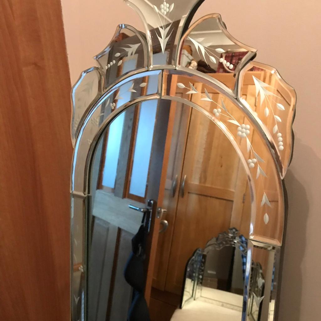Full length free standing mirror in CV34 Warwick for £30.00 for sale