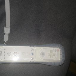 Verkaufe einen kaum benutzen Wii Controller mit Silikon Schutzhülle