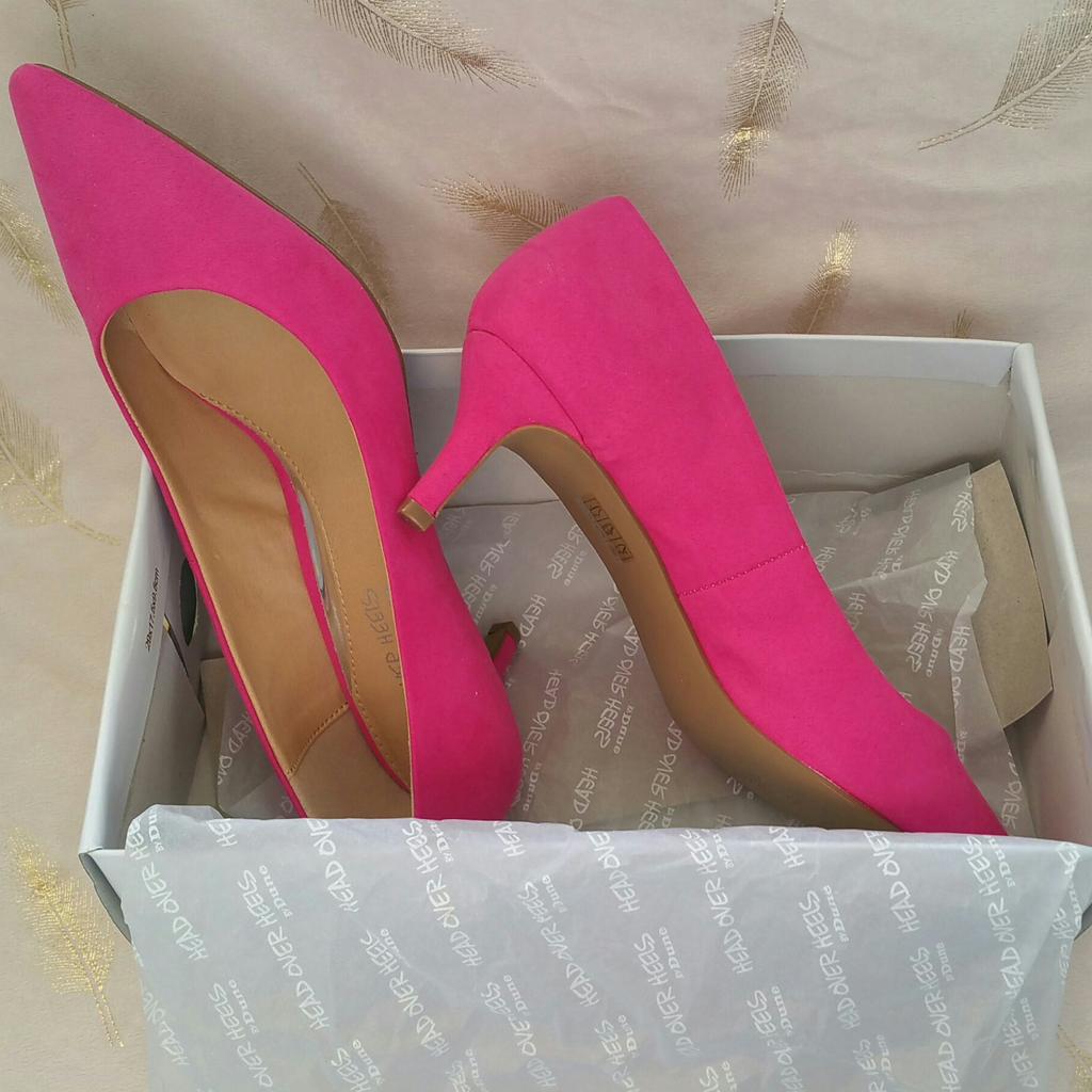 Hot pink kitten heel shoes in RM3 Havering for £15.00 for sale Shpock
