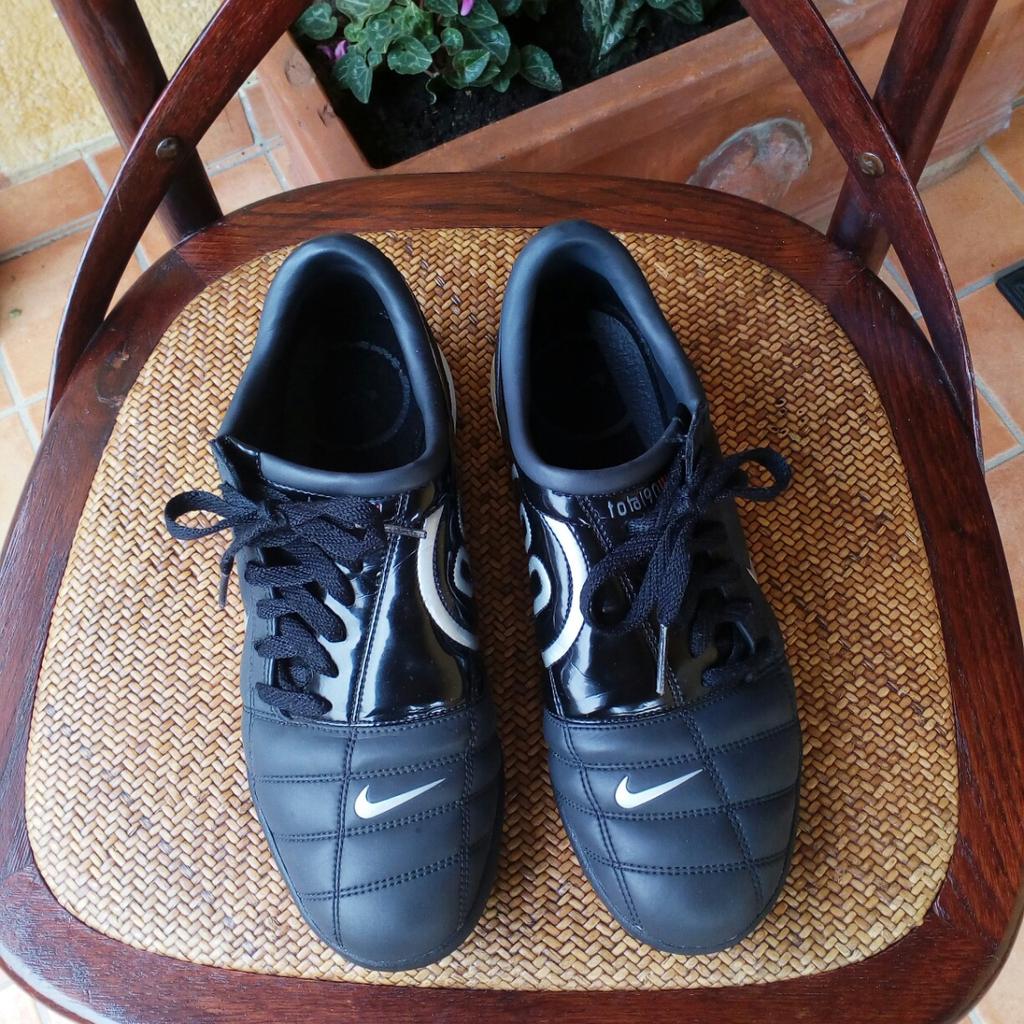 Nike t90 calcetto online