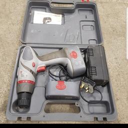 cordless drill in good condition comes with 2 batteries
£12