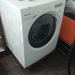 Vendo lavatrice marca Panasonic 7 Kg/1400 giri.Funziona bene unica pecca ogni tanto non centrifuga.