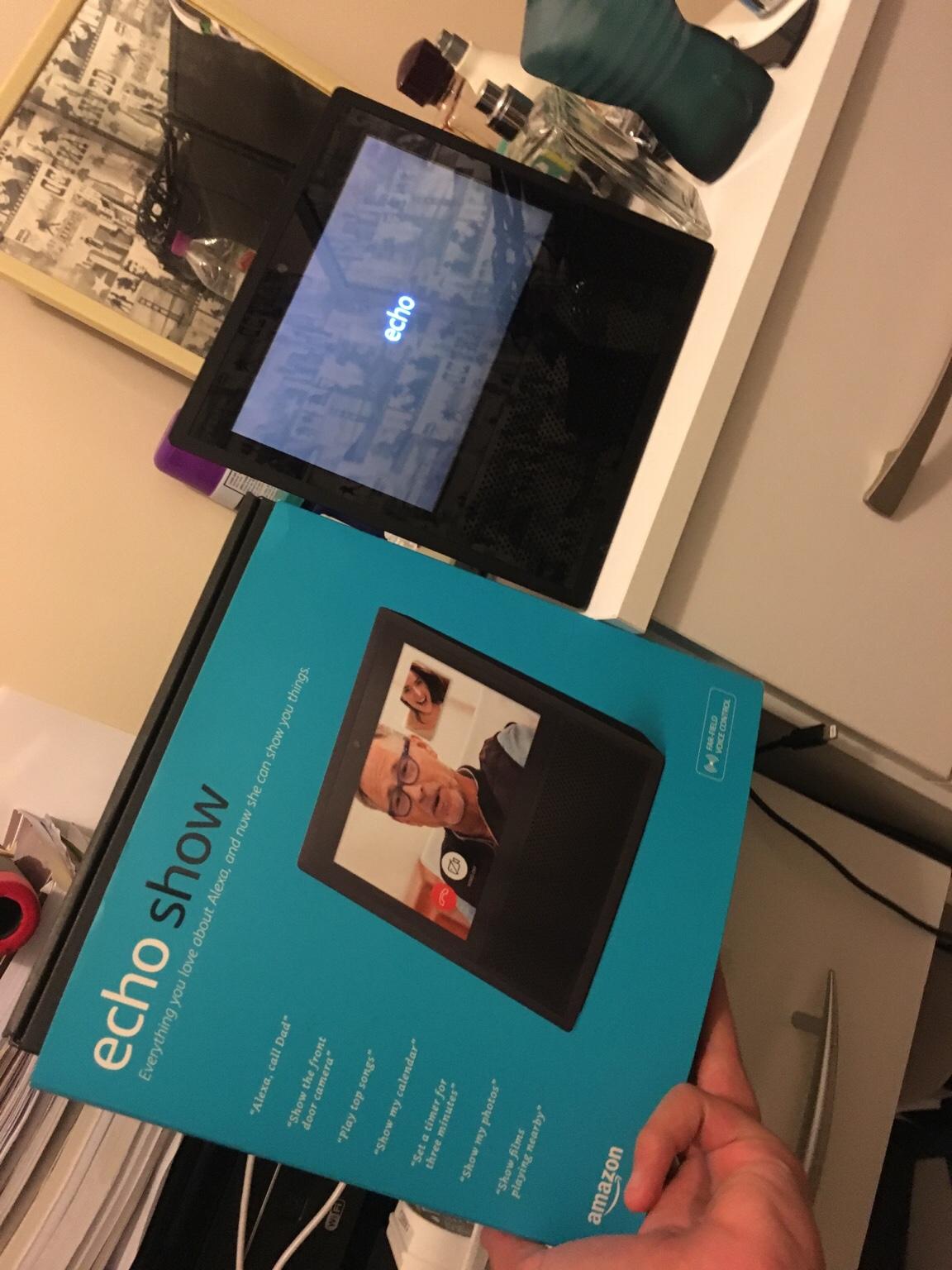 Amazon echo , Alexa with a screen in TS24 Hartlepool für 120,00 £ zum ...