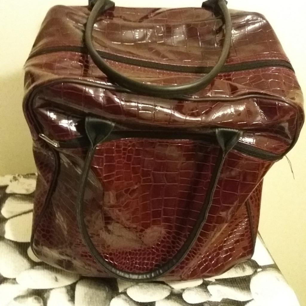 small travel trolley bag in B37 Solihull for £4.00 for sale Shpock