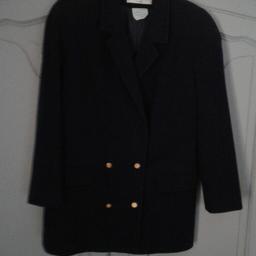 Very soft and warm.  Navy blue and great quality.
Collection only from Rothwell.
A real bargain!
Thanks for looking. x