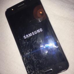 It has a smashed screen from the corner but the condition is good other wise.
Work well Good for spare parts
Network: o2
No charger included
No sim