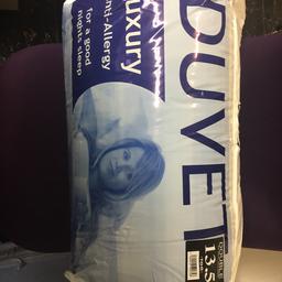 Described as a ‘Luxury’, Anti-allergy Double Duvet - for a good nights Sleep. 13.5 Tog rating - Approx 200 x 200 cm. New, unsealed packet. Collection or local distance delivery available. Offers accepted.