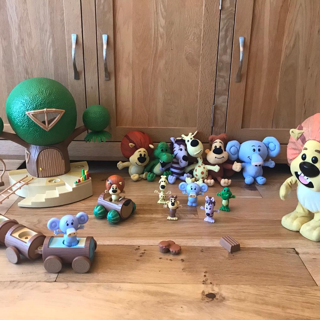 Huge Raa Raa the Noisy Lion Toy Bundle in Forest of Dean fur 149 00 zum Verkauf Shpock DE