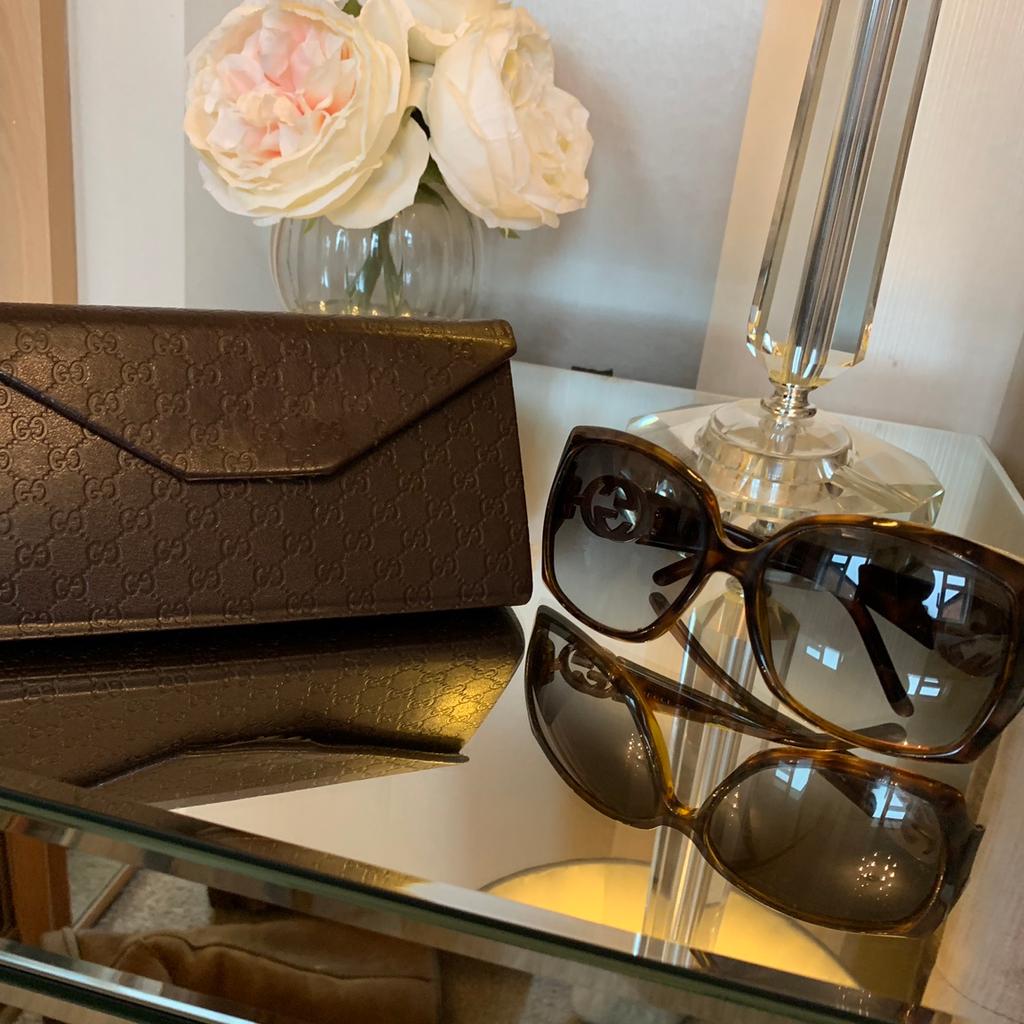 Gucci Sunglasses ladies with case in B90 Solihull für 65,00 £ zum