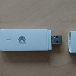 USB router/modem som tar sim kort.
Använt några timmar bara.