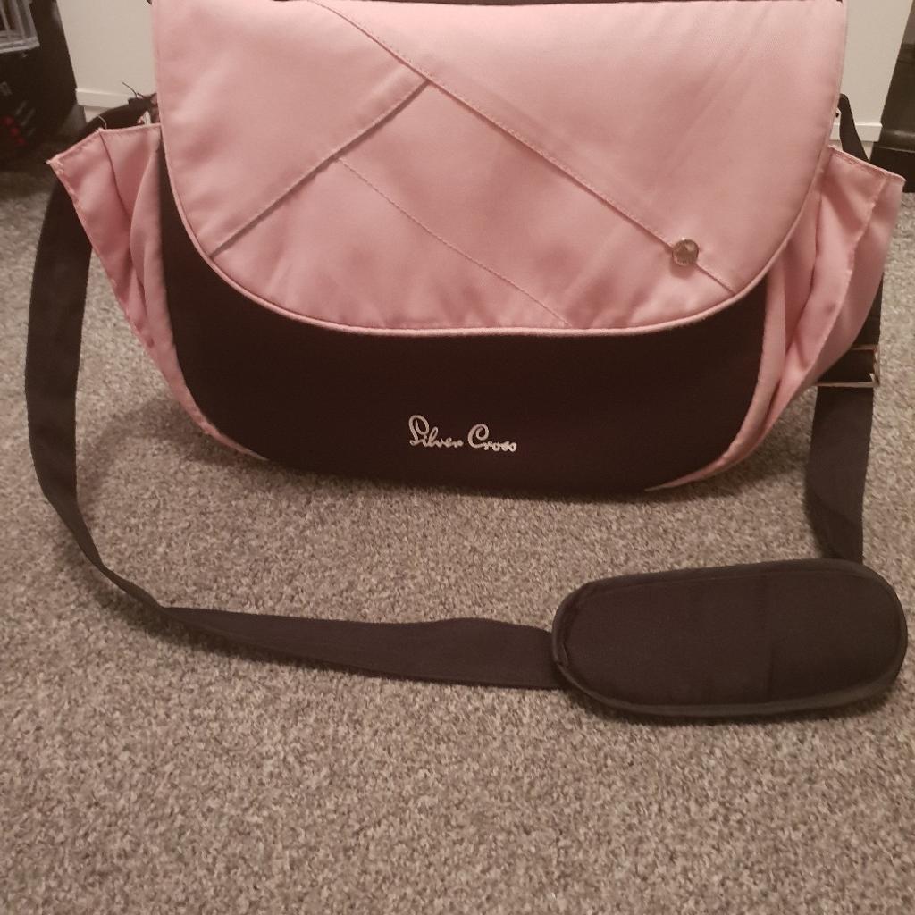 silvercross vintage pink changing bag in RM10 Dagenham for 25.00