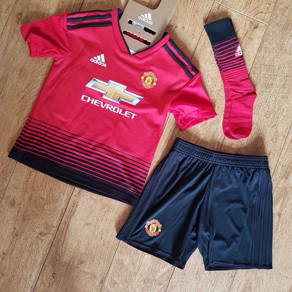 Manchester United Home Mini Kit 56 in M43 Tameside für 25,00 £ zum Verkauf Shpock DE