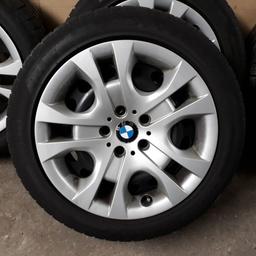 4 BMW Winterräder. Stahlfelgen mit Radzierblenden auf Pirelli 225/50 R 17 94 H RunFlat. 80% Profil. Passend für X1.