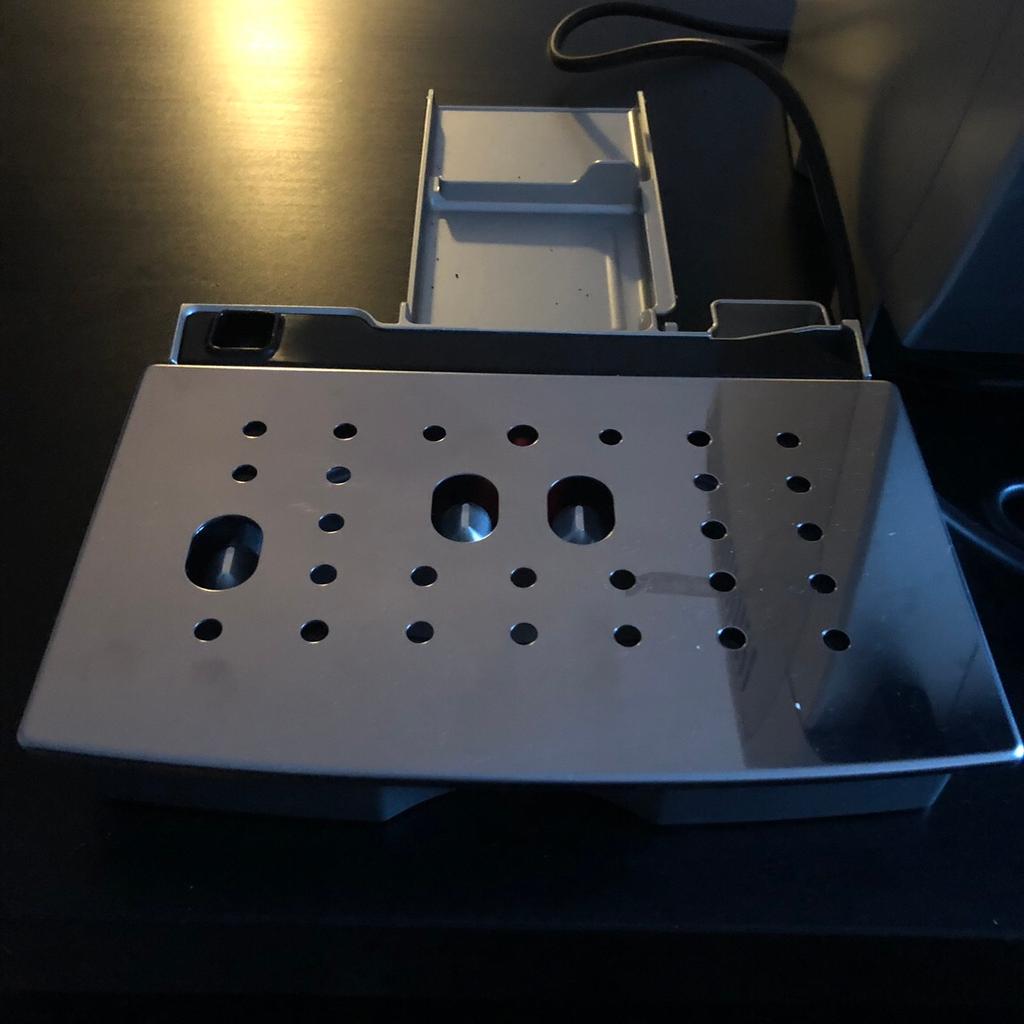 De Longhi Magnifica Coffee Machine in YO24 York for £160.00 for sale