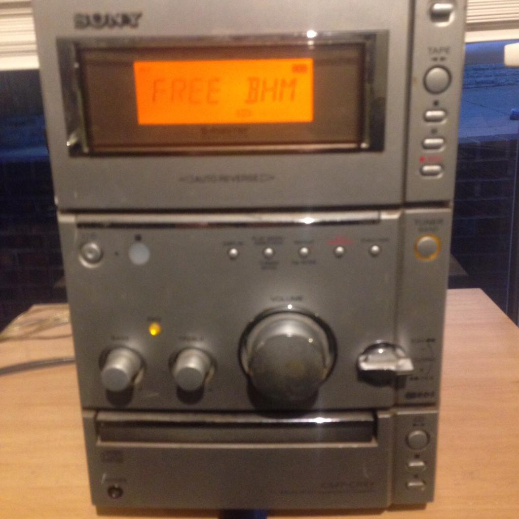 Sony mini hifi and speakers in B27 Birmingham for £15.00 for sale Shpock