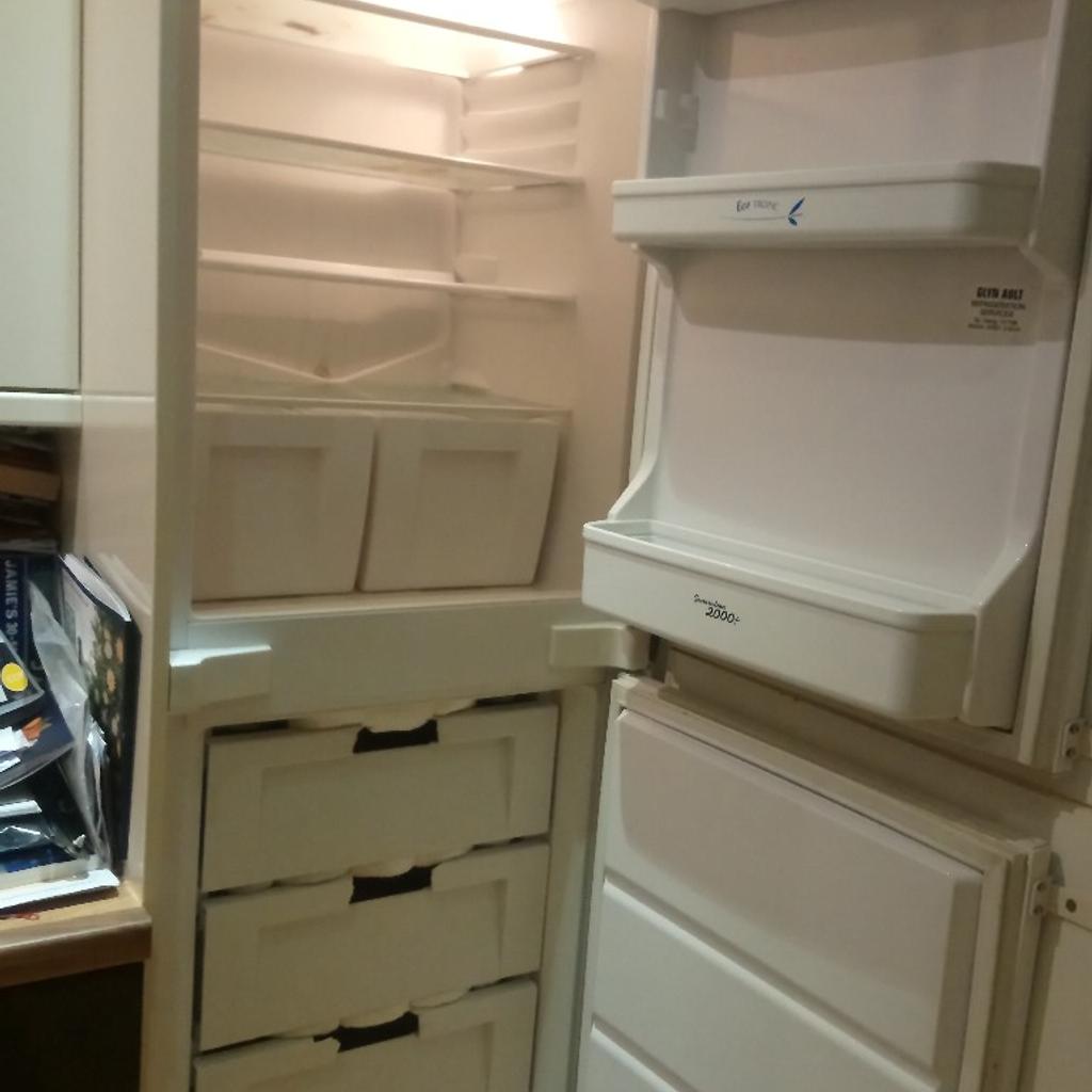 whirlpool integrated fridge freezer in DE24 Derby for free for sale