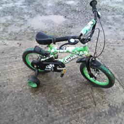 boy's bike for sale in good condition possible local delivery for fuel costs £15