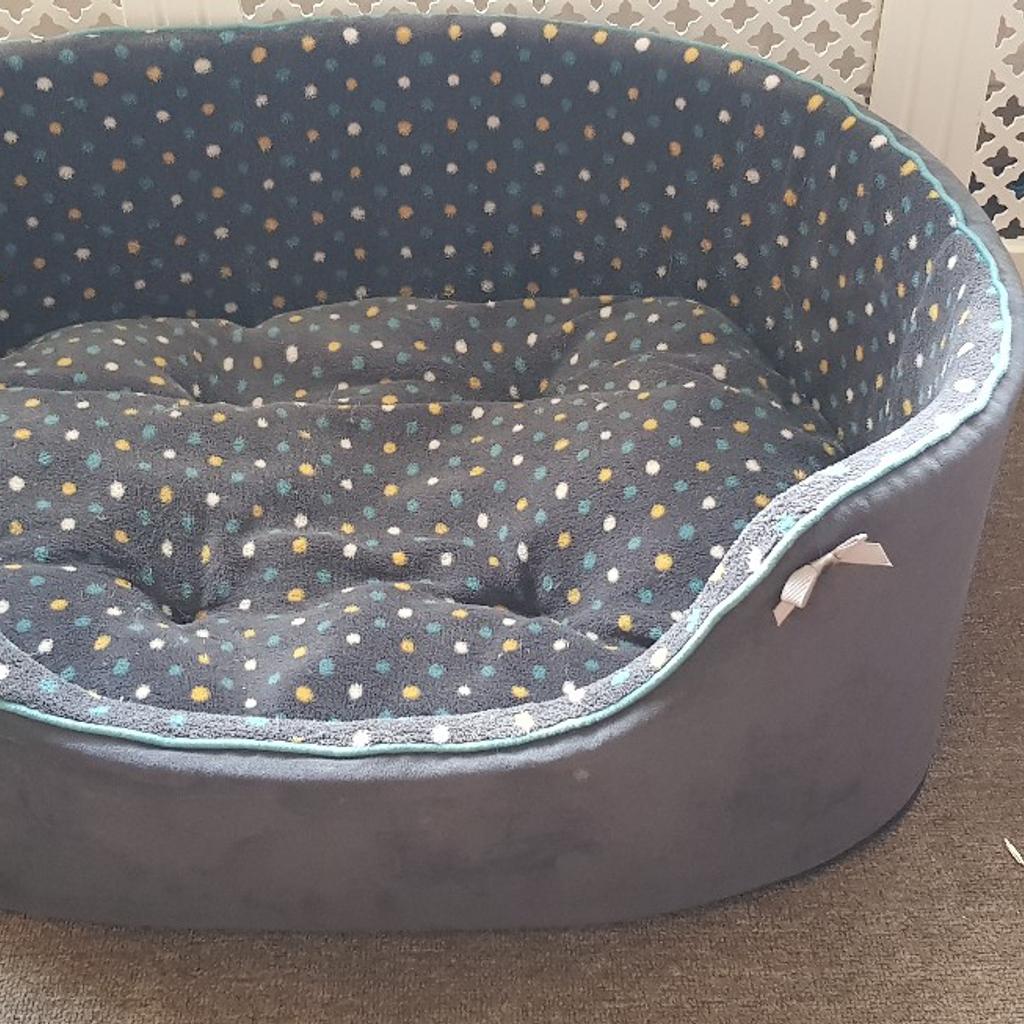 large dog bed in B17 Birmingham für 10,00 £ zum Verkauf Shpock DE