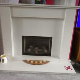 Marble fire surround perfect condition from pet and smoke free house. Can deliver for fuel