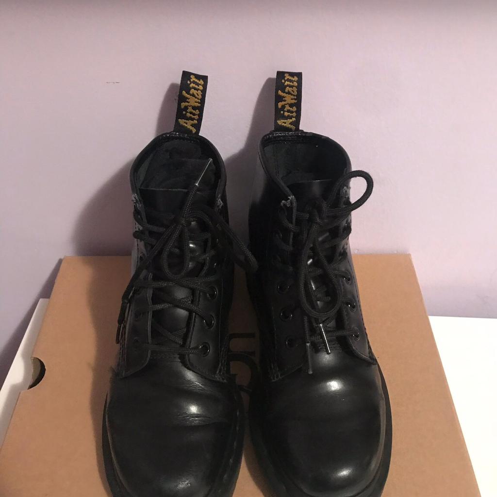 Vendo Dr.Martens originali in 27058 Voghera for €120.00 for sale | Shpock